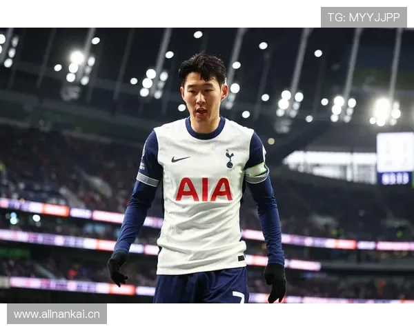 孙兴慜边锋与内锋双角色的战术价值分析