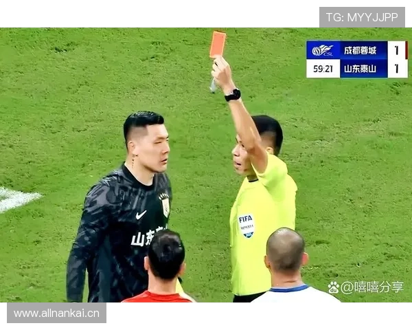 故意踢人是否一定红牌？裁判如何判定犯规意图