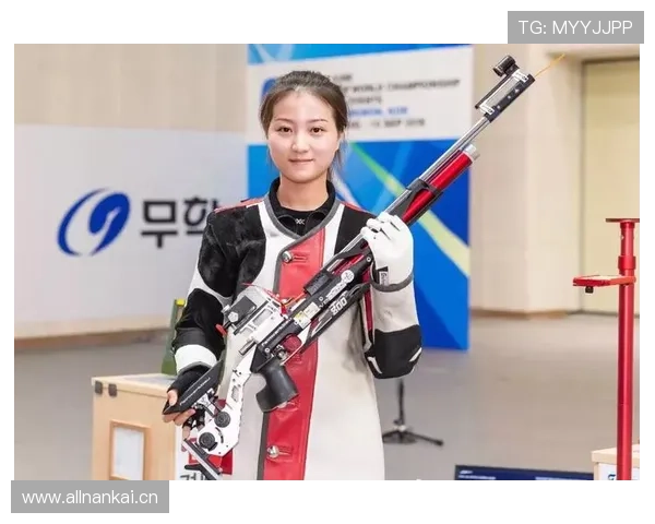 史梦瑶每天5点起床练枪，手机里连个购物软件都没有