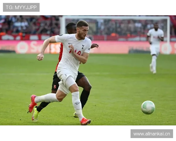 切尔西重建三年仍陷困局，核心问题未解影响争四形势