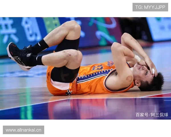 新手球员常混淆的防守犯规与进攻犯规到底如何区分？